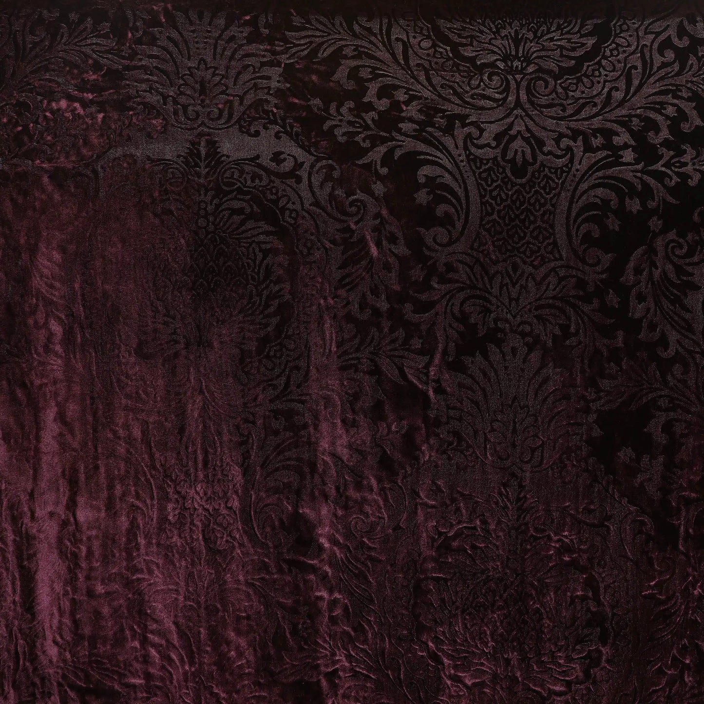 جالامانك باذنجاني منقوش مخملي