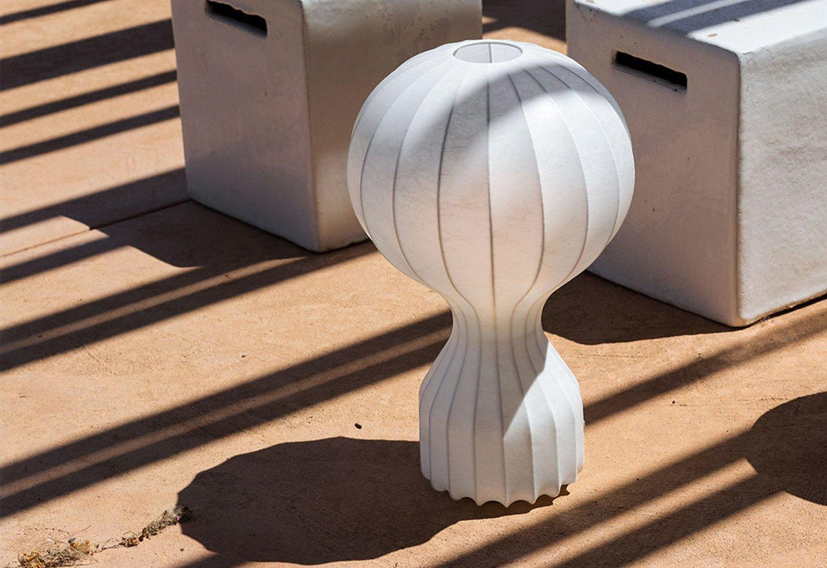 جاتو الطبعة الجديدة 2005 يورو.مصباح طاولة | فلوس