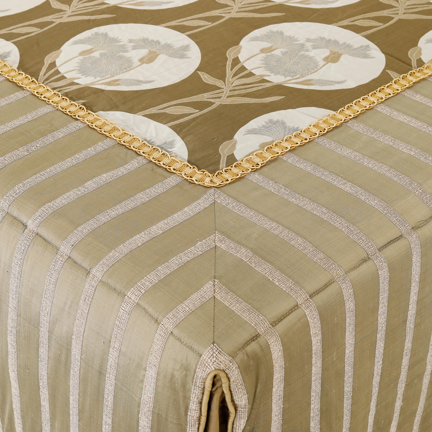 غطاء سرير سارة المزدوج W BABWKE227A1FAB