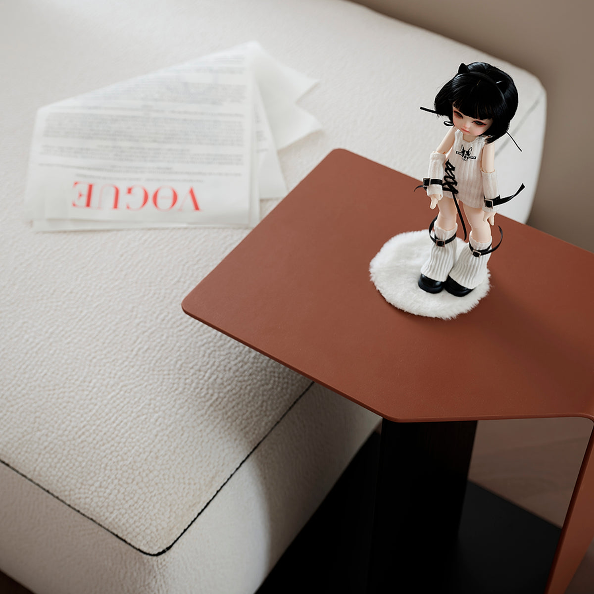 SLICE SIDE TABLE