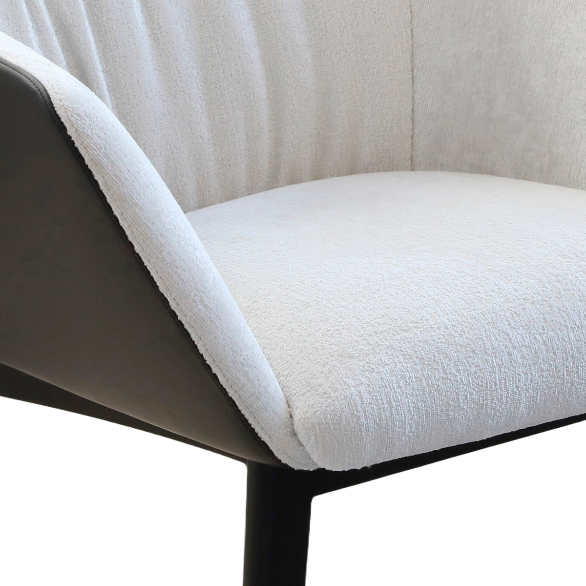 QING LOUNGE CHAIR 2