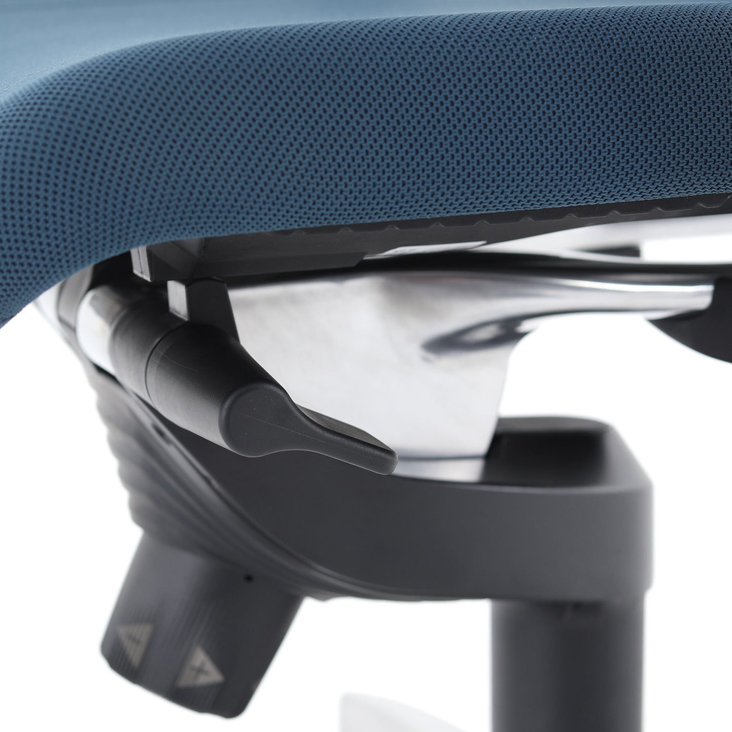 IN. Blue Ergonomic Chair